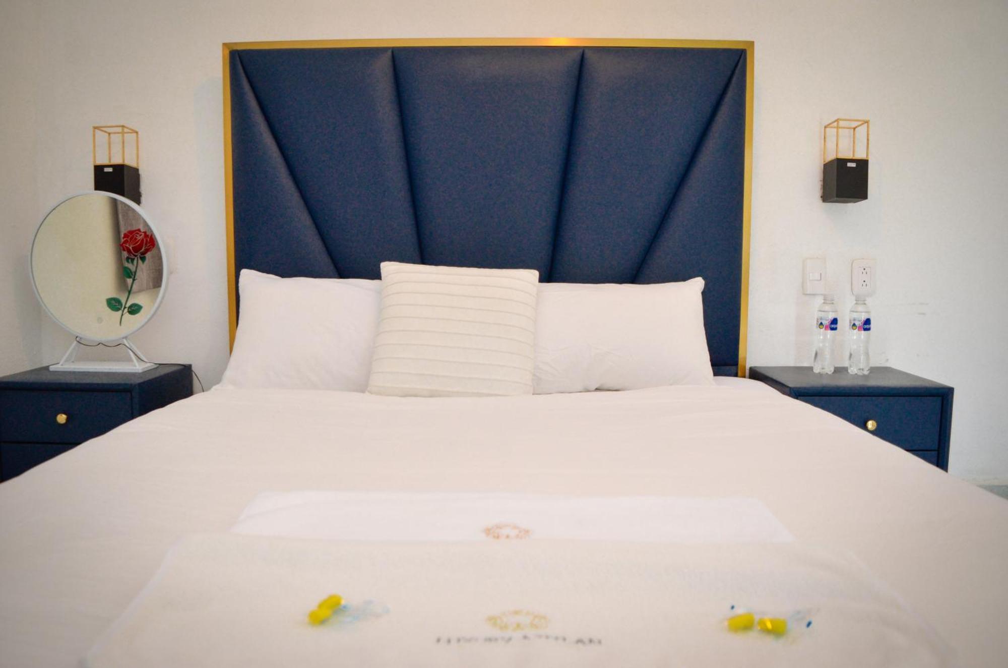 سان بيدرو لا لاغونا Luxury Atitlan Suites المظهر الخارجي الصورة